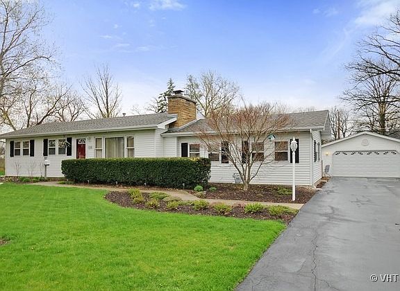 2nd image of 128 Oakview Dr