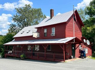 7868 Pomfret Rd, North Pomfret, VT 05053