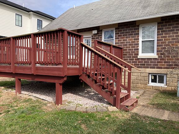 3rd image of 858 N Frederick St