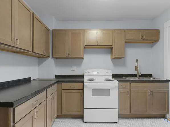908 Worden St SE, Grand Rapids, MI 49507