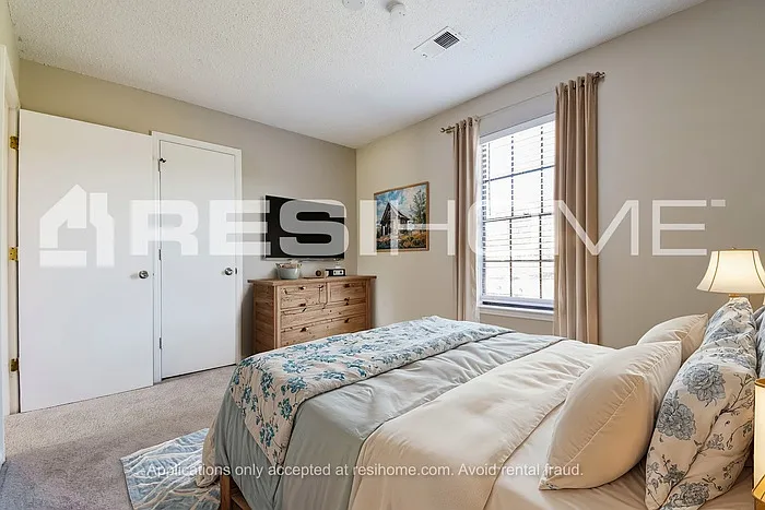 5515 Reynolds Rd — Photo 10