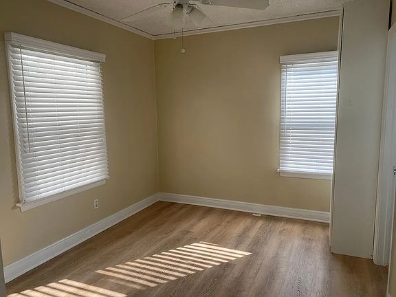 4th image of 510 W Holly Ave