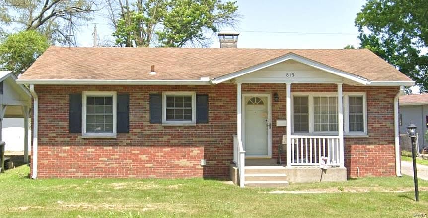 1st image of 815 Saint William Dr