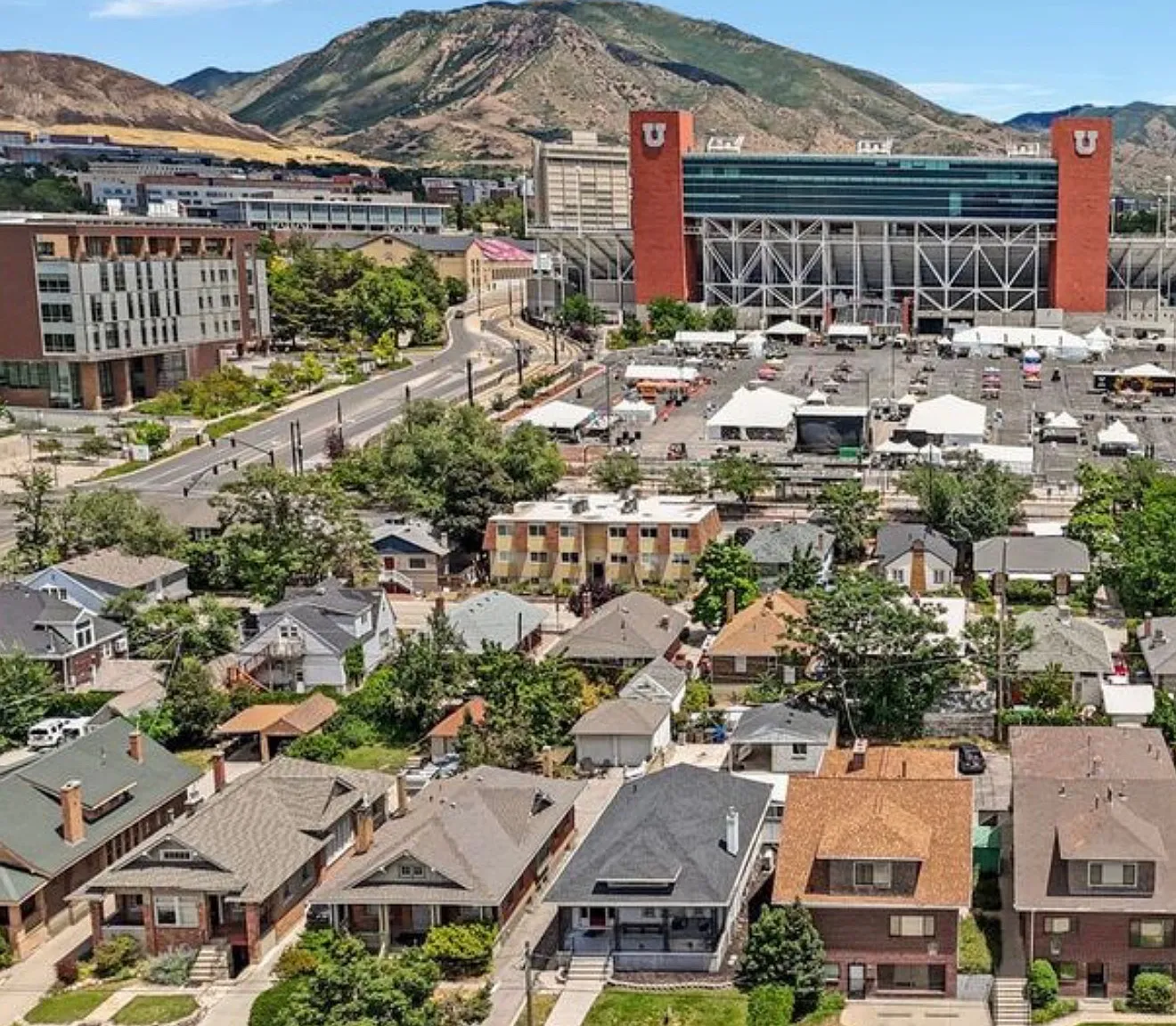 A better place to land near Campus - 50 yard line of Rice Eccles Stadium — Photo 3