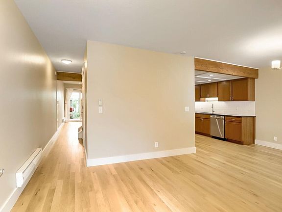 4th image of 2979 Eagle Way