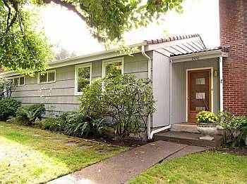 2410 Spring Blvd photo 1