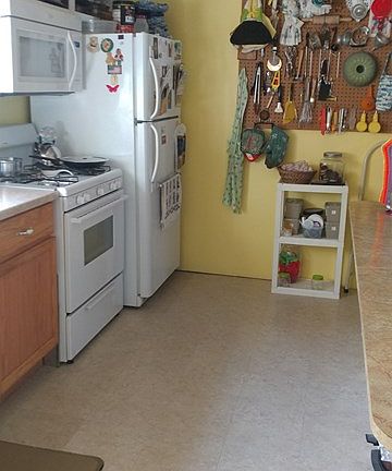 2nd image of 325 N 1st St