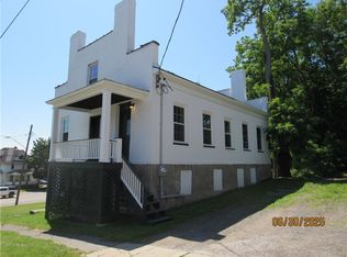 4 Geneva St, Lyons, NY 14489