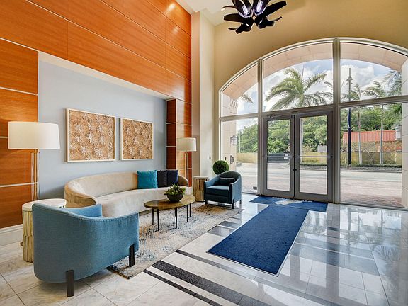 3rd image of 700 E Boynton Beach Boulevard #506