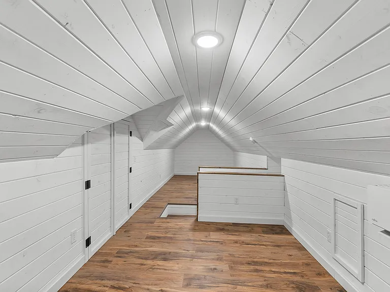 1520 New Madrid St — Photo 4