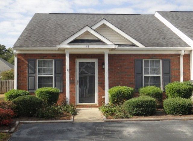 1st image of 115 Leyland Ct