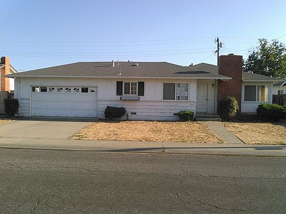 5th image of 1060 W Cedar St
