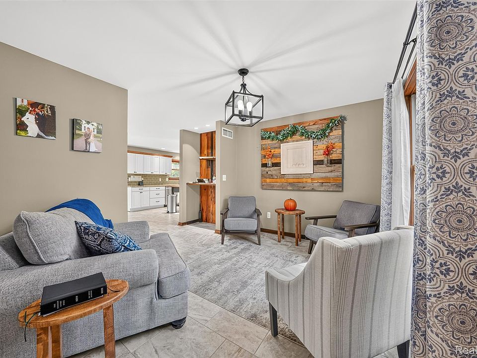 1165 Joanwood Dr, photo 27
