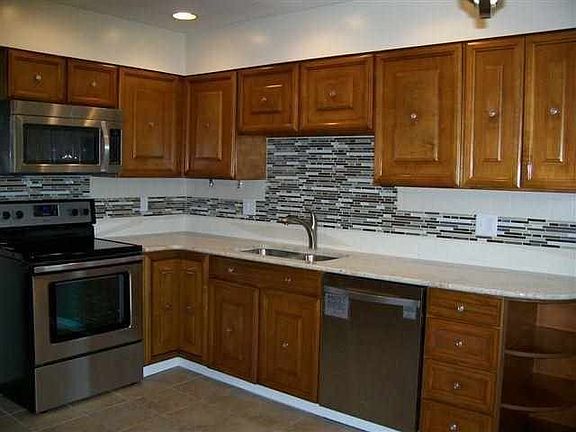 5th image of 126 Woodland Dr