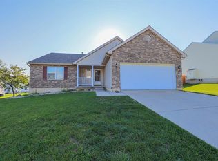 42 Meadowcrest Dr, Franklin, OH 45005