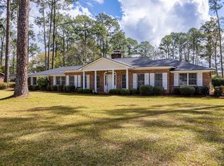 2114 Robinhood Rd, Albany, GA 31707