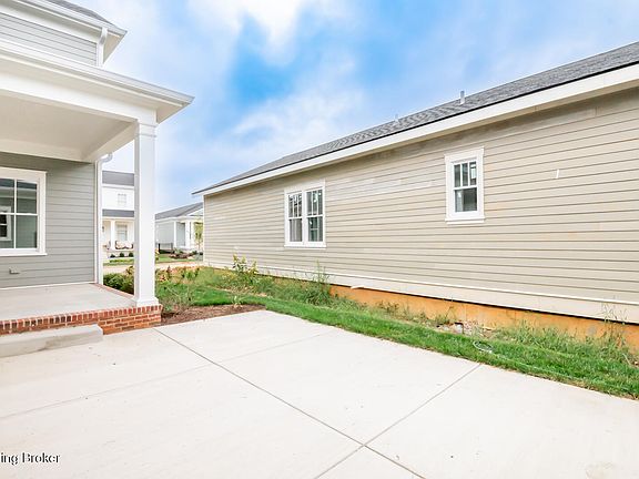 4th image of 6421 Stonecrop Dr