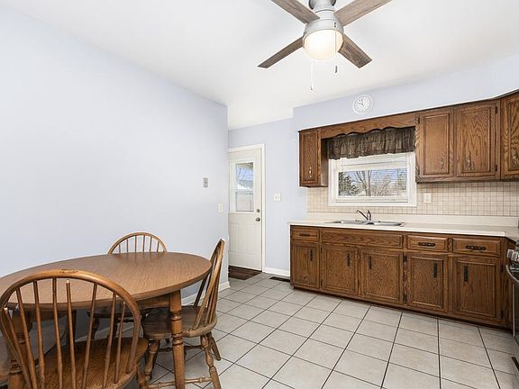 5th image of 815 Brentwood Dr