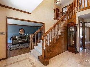 1001 Sheppey Ct, Naperville, IL 60565