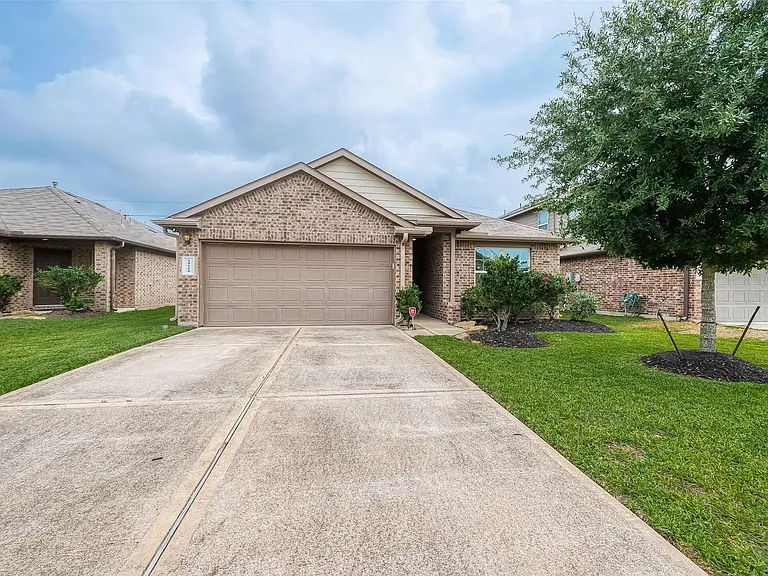 18118 Trace Pointe Ln — Photo 1