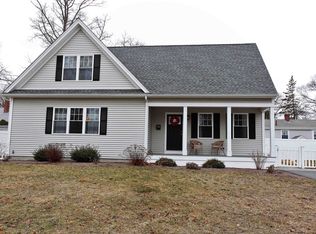 51 Huntington Ave, Dartmouth, MA 02747