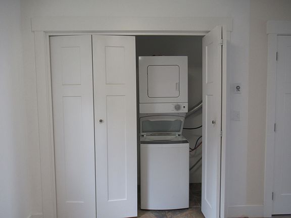 4th image of 1101 29th St #16