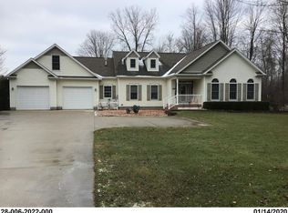 2894 Beach Rd, Port Huron, MI 48060