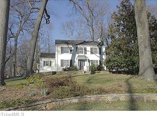 3310 Starmount Dr, Greensboro, NC 27403