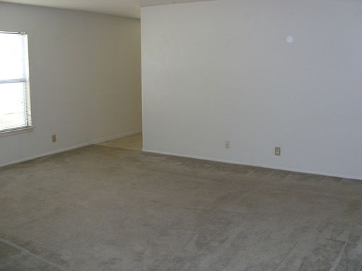 5th image of 7627 Aspen Park Dr