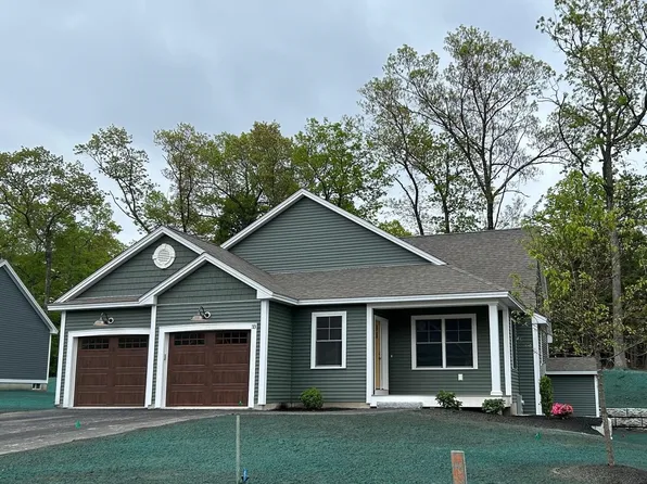 33 Juliana Avenue, Nashua, NH 03064