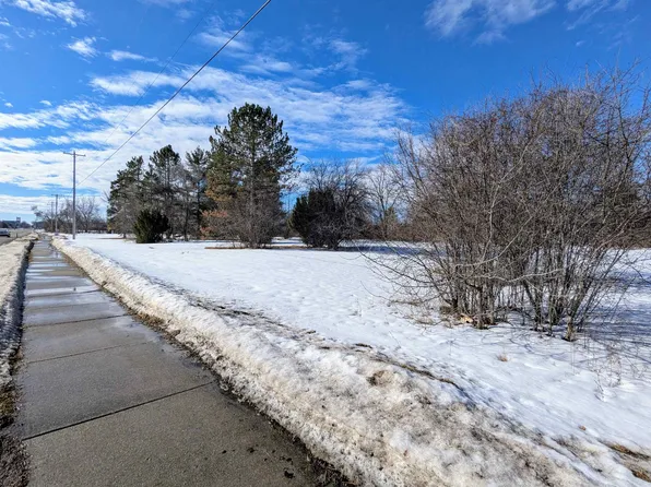 3774 State Street Rd, Bay City, MI 48706