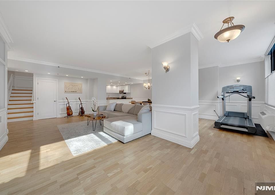 1st image of 2 Constitution Ct APT 106