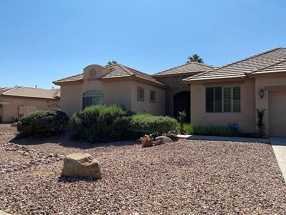 3rd image of 2809 E Cedar Pl