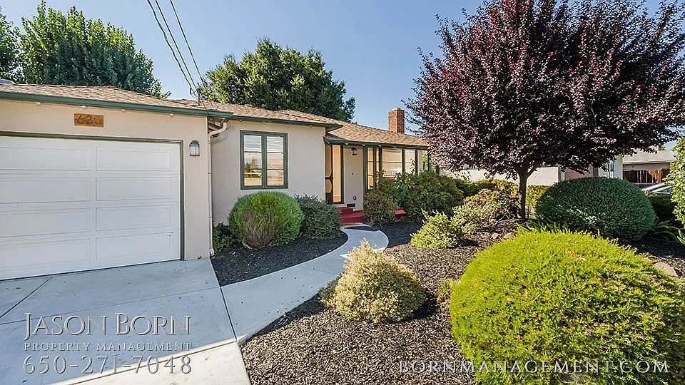 635 Scott Ave photo 1