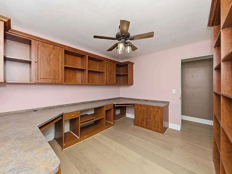 867 E Columbia Ave — Photo 10