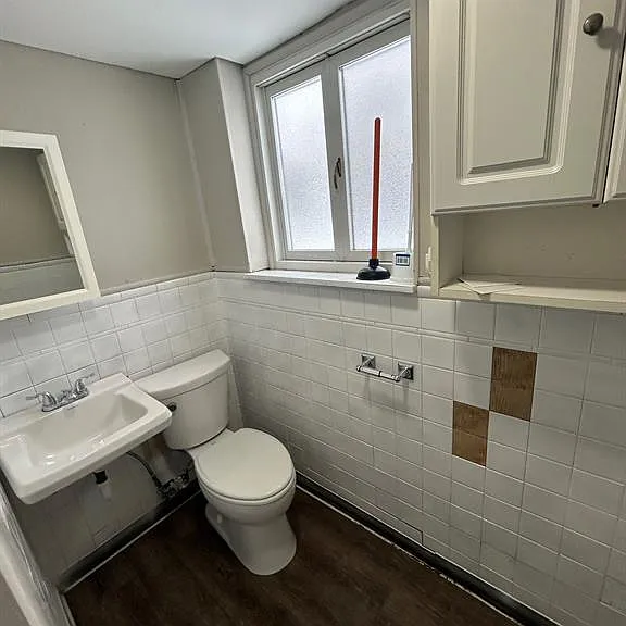 4472 Buchanan Ave — Photo 12