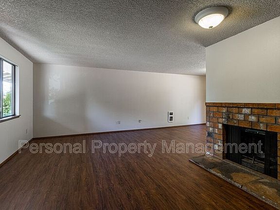 4th image of 14608 SE 17th Cir