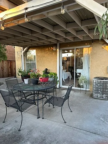 4800 Bayside Way — Photo 11