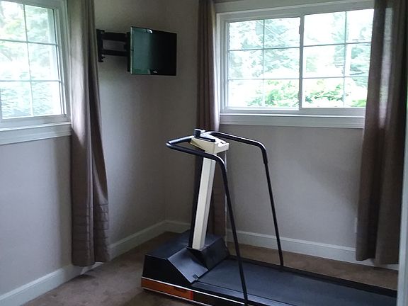 5th image of 12390 Harold Dr