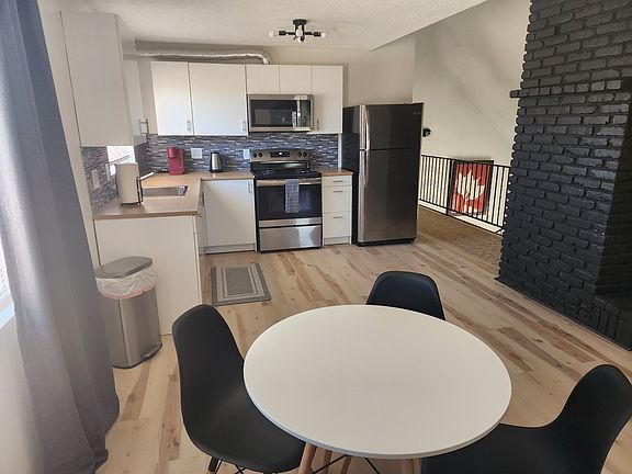 5th image of 2700 E Hacienda Ave #B