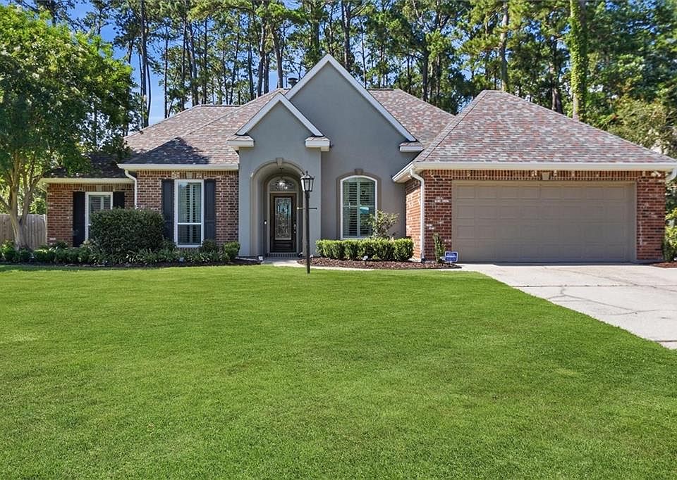 1st image of 689 Sweet Bay Dr