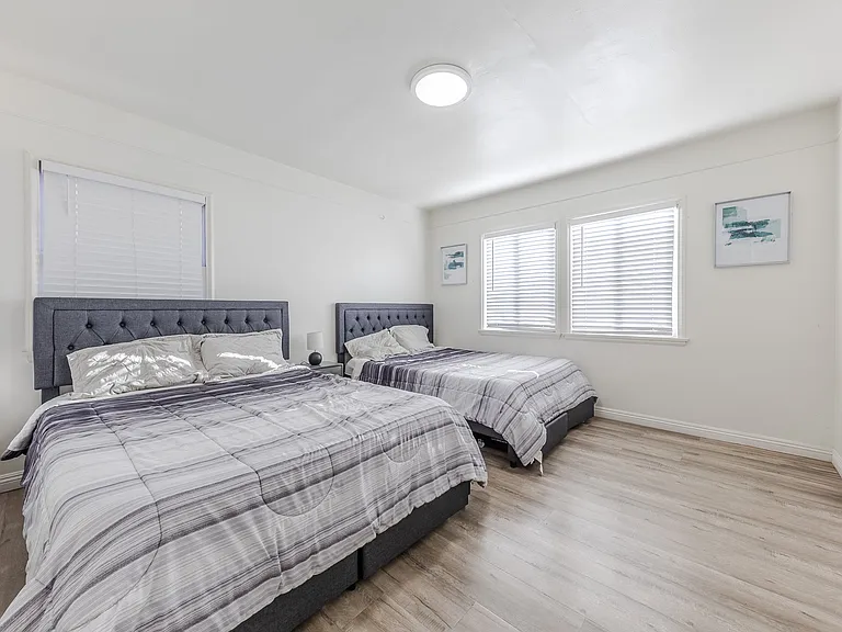835 Bilton Way — Photo 18