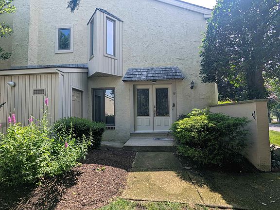 4th image of 18 Greate Bay Dr #18