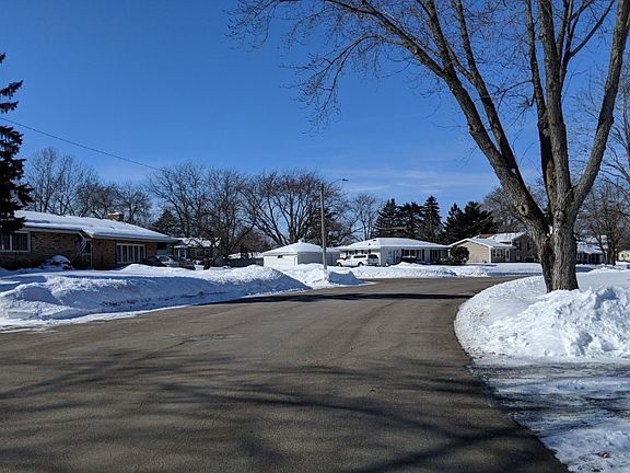 4th image of 1424 Gary Dr