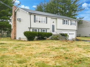 53 Evergreen Rd, Cromwell, CT 06416