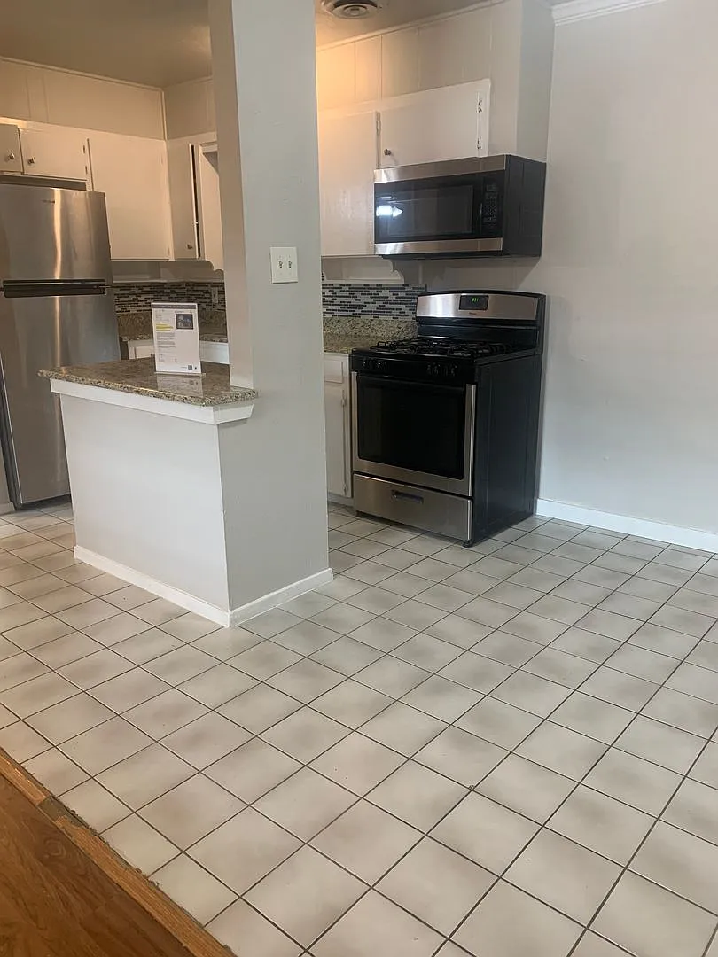 1 Bed 1 Bath - All Bills Paid! — Photo 1