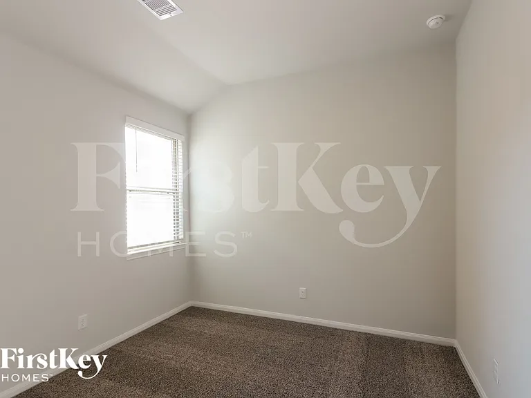 11032 Patriot Ct — Photo 12