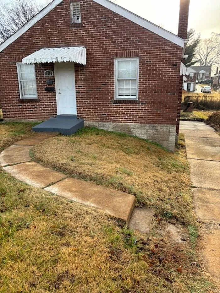 8344 Lucas And Hunt Rd photo 1