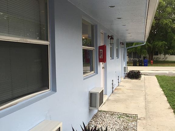 3rd image of 1816 SW 11th Ct APT 1