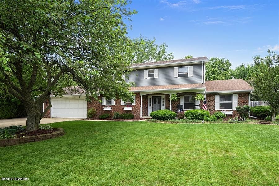 1st image of 1421 Mulberry Ln